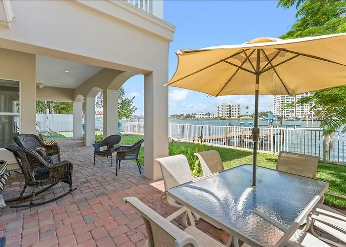 Holiday home 733 Bay Esplanade *