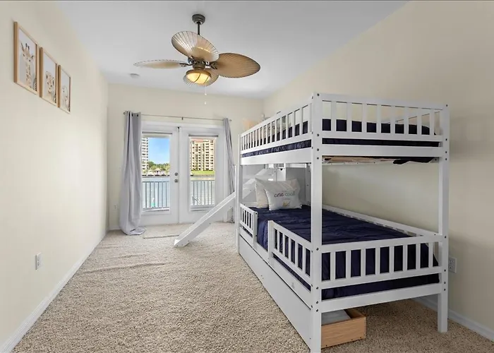 Holiday home 733 Bay Esplanade Clearwater Beach